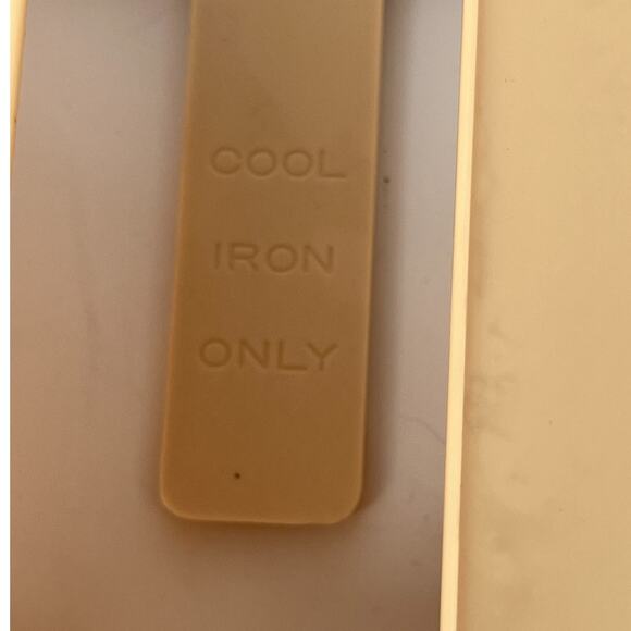 Vintage 1970s Rubbermaid Ironing Storage Organizer Ironing Board Holder Almond - Picture 4 of 7